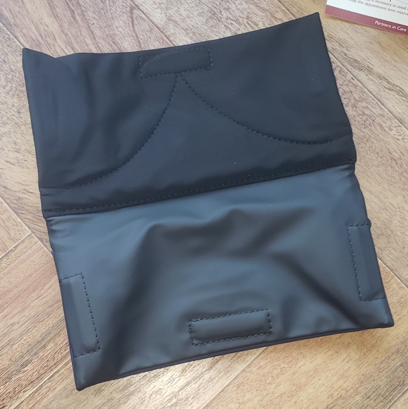 Buddy Pouch - Picture 4 of 7